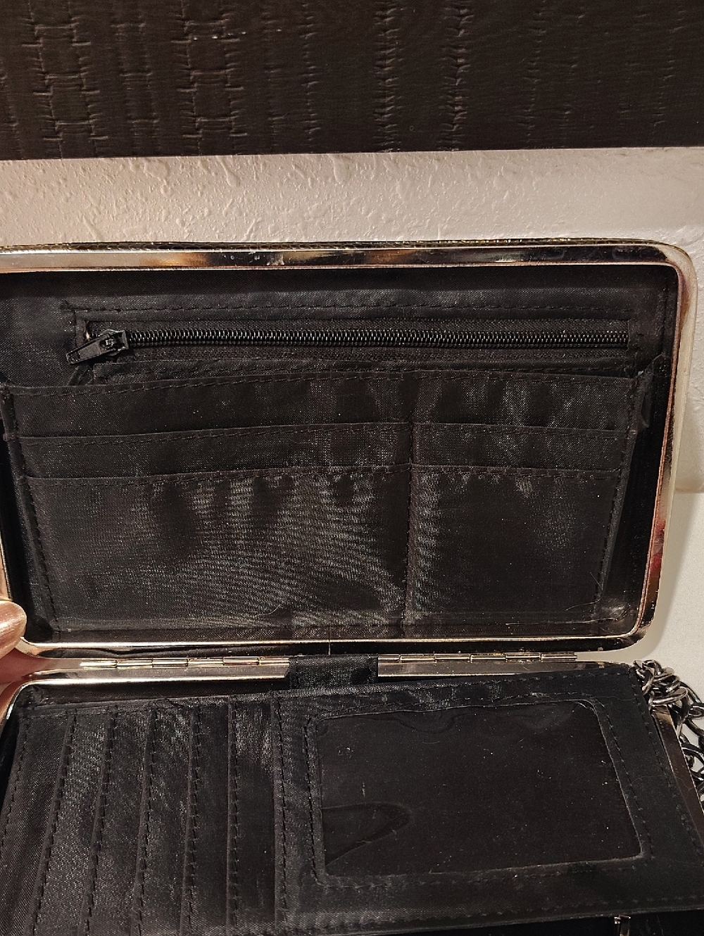 Wallet Converted Multi-pocket W/ Chain Strap -removable - Picture 7 of 9